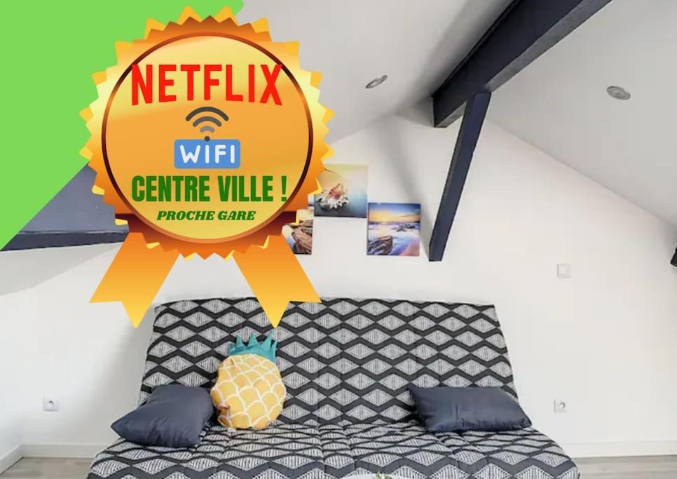 Atypique T1 Duplex - Wifi .Parking .Proche .Gare Lägenhet Saint-Quentin  Exteriör bild